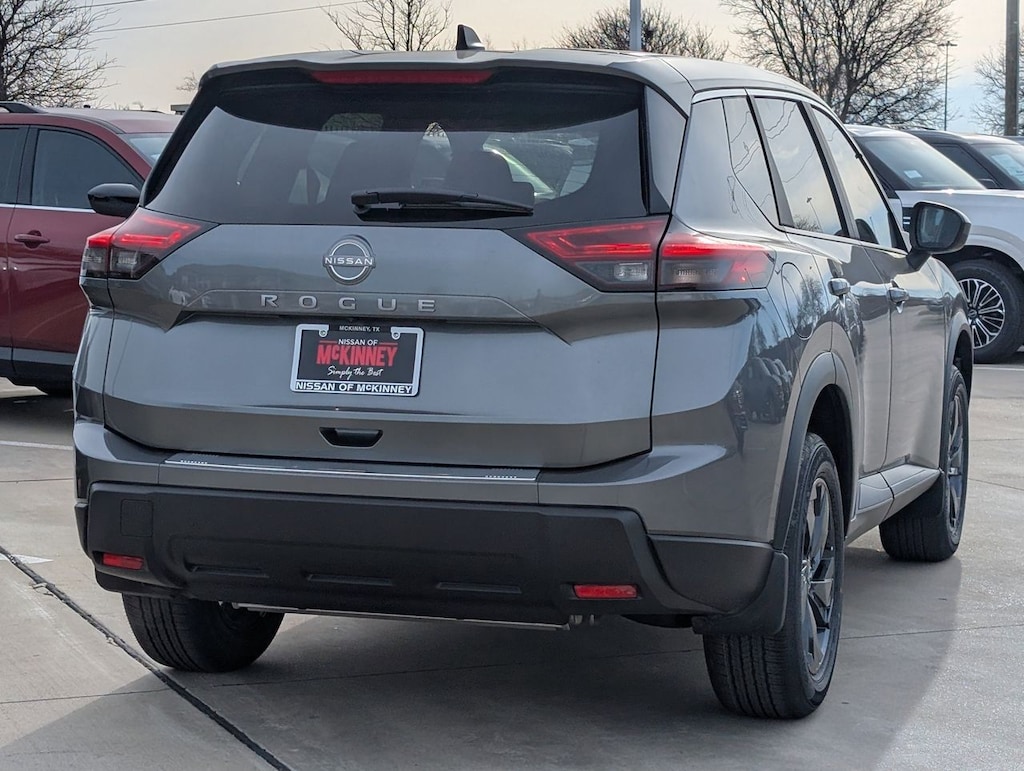 New 2026 Nissan Rogue SV SUV