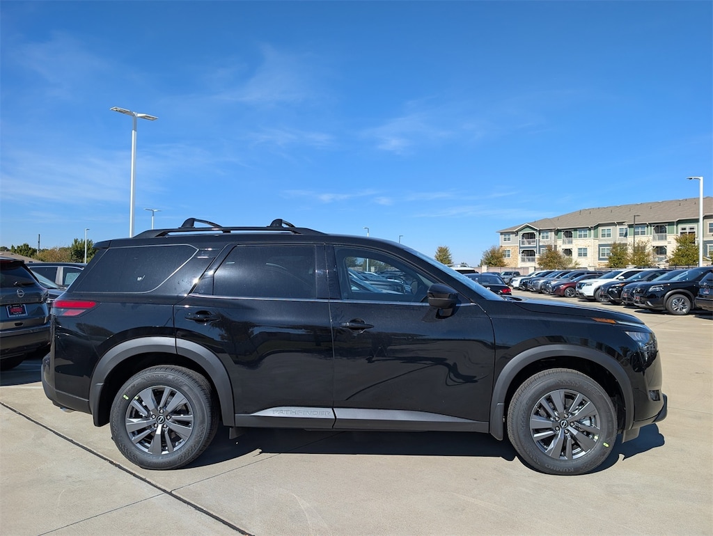 New 2025 Nissan Pathfinder SV SUV