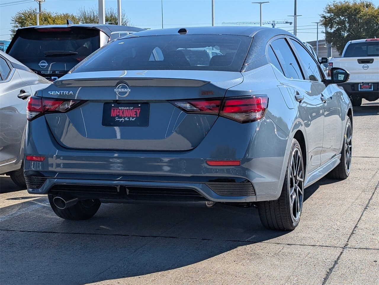 2025 Nissan Sentra SR photo 4