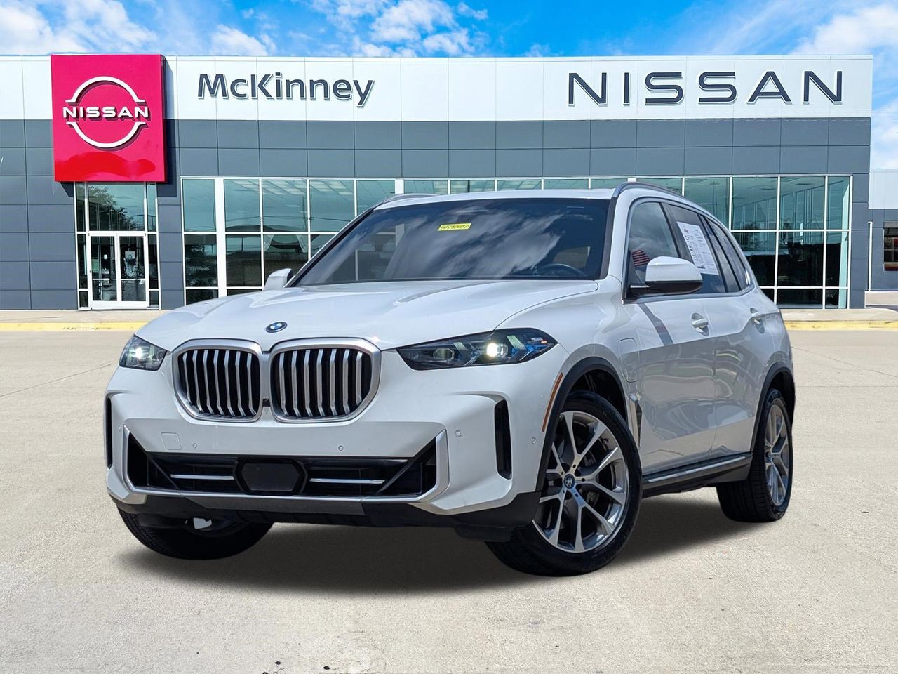 2025 BMW X5 xDrive50e's photo