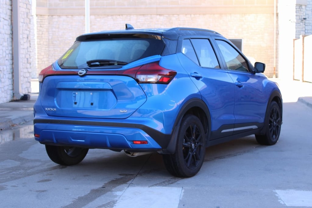 Used 2023 Nissan Kicks SR SUV