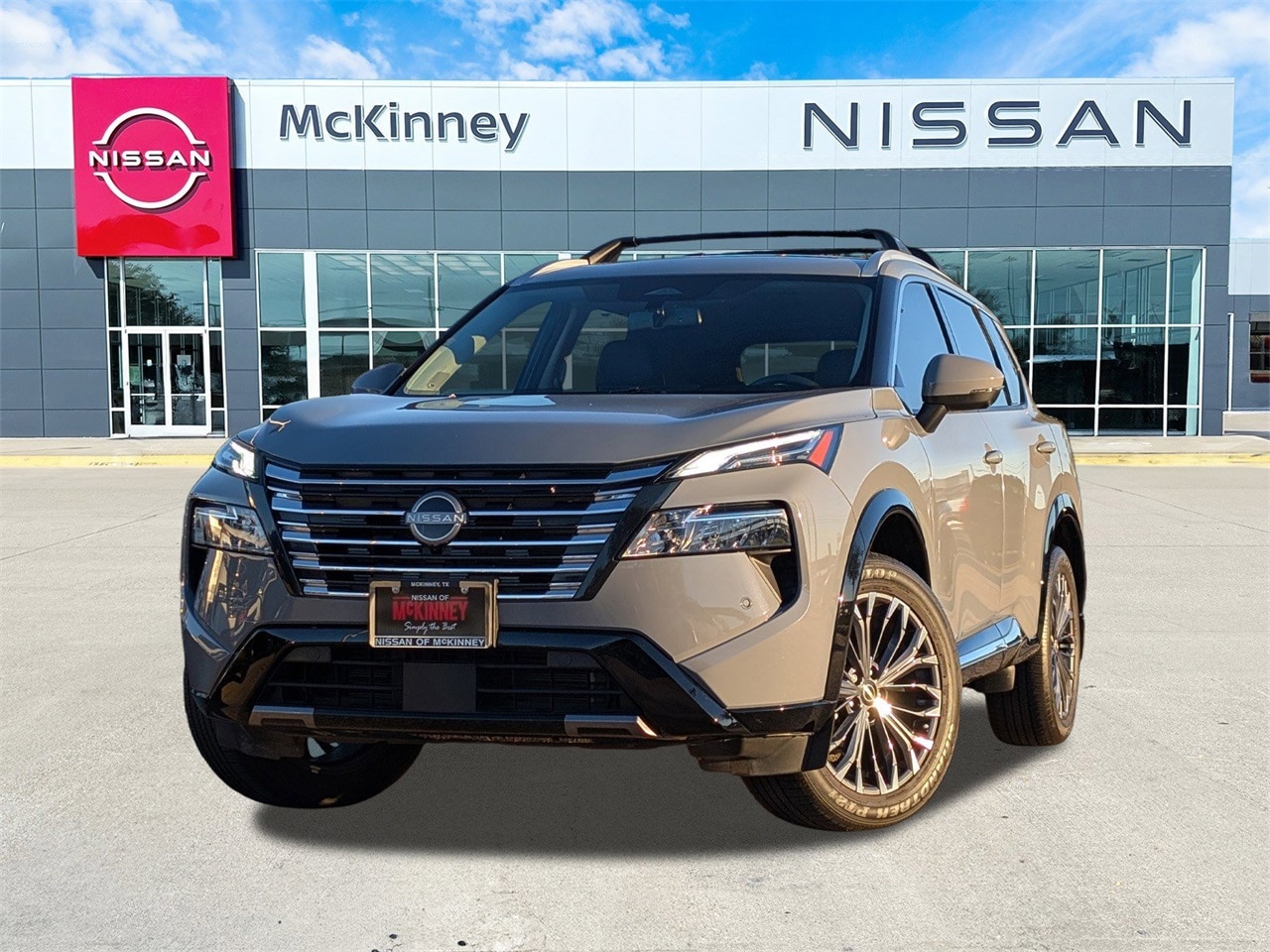 2025 Nissan Rogue Platinum's photo