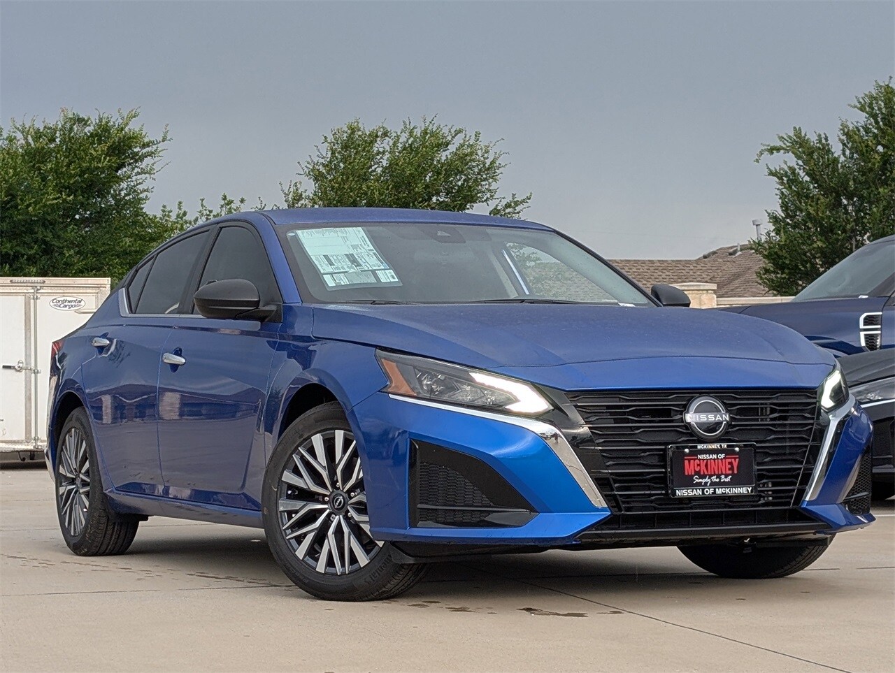 2025 Nissan Altima SV photo 2