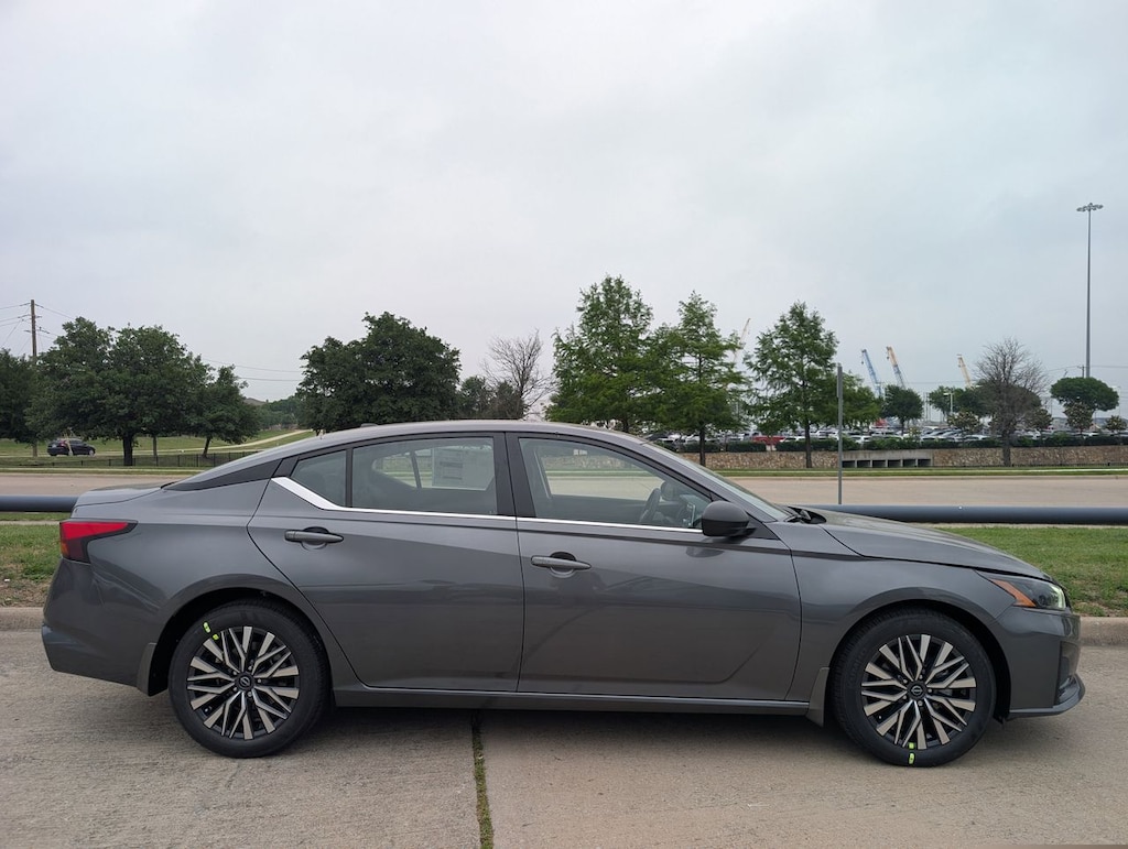 New 2026 Nissan Altima SV Sedan