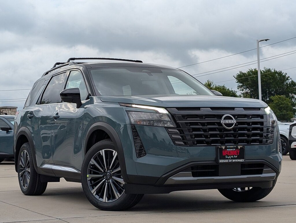 New 2026 Nissan Pathfinder Platinum SUV
