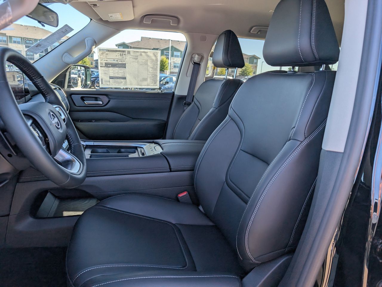 2026 Nissan Armada SV - Photo 18