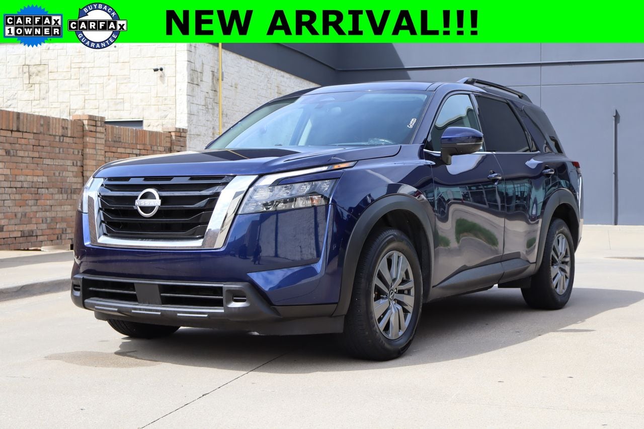 2025 Nissan Pathfinder SV 4WD's photo