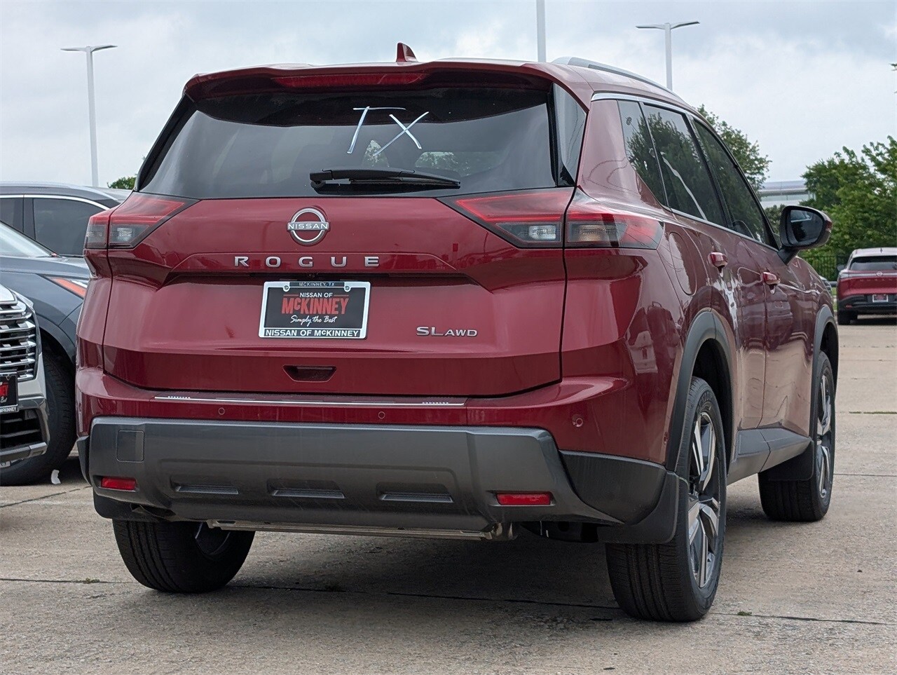 2025 Nissan Rogue SL photo 4