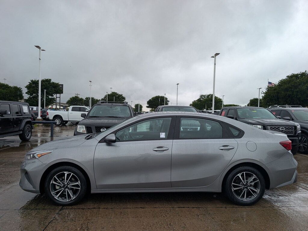 Used 2023 Kia Forte LXS Sedan