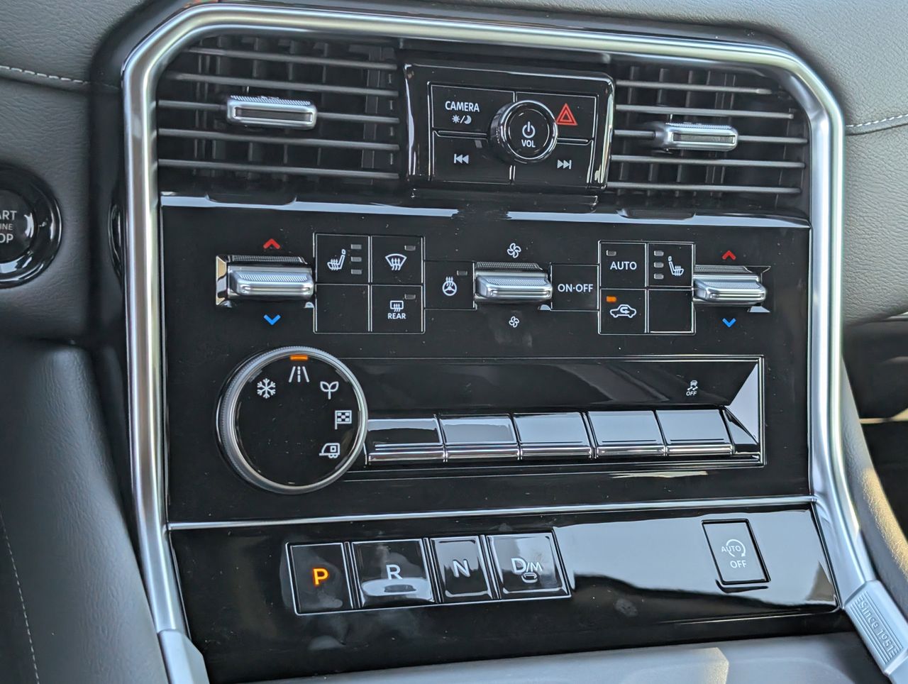 2026 Nissan Armada SL - Photo 12