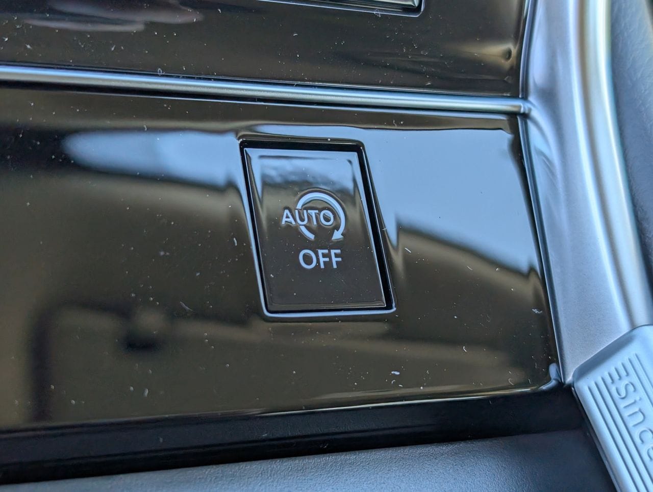 2026 Nissan Armada SV - Photo 15