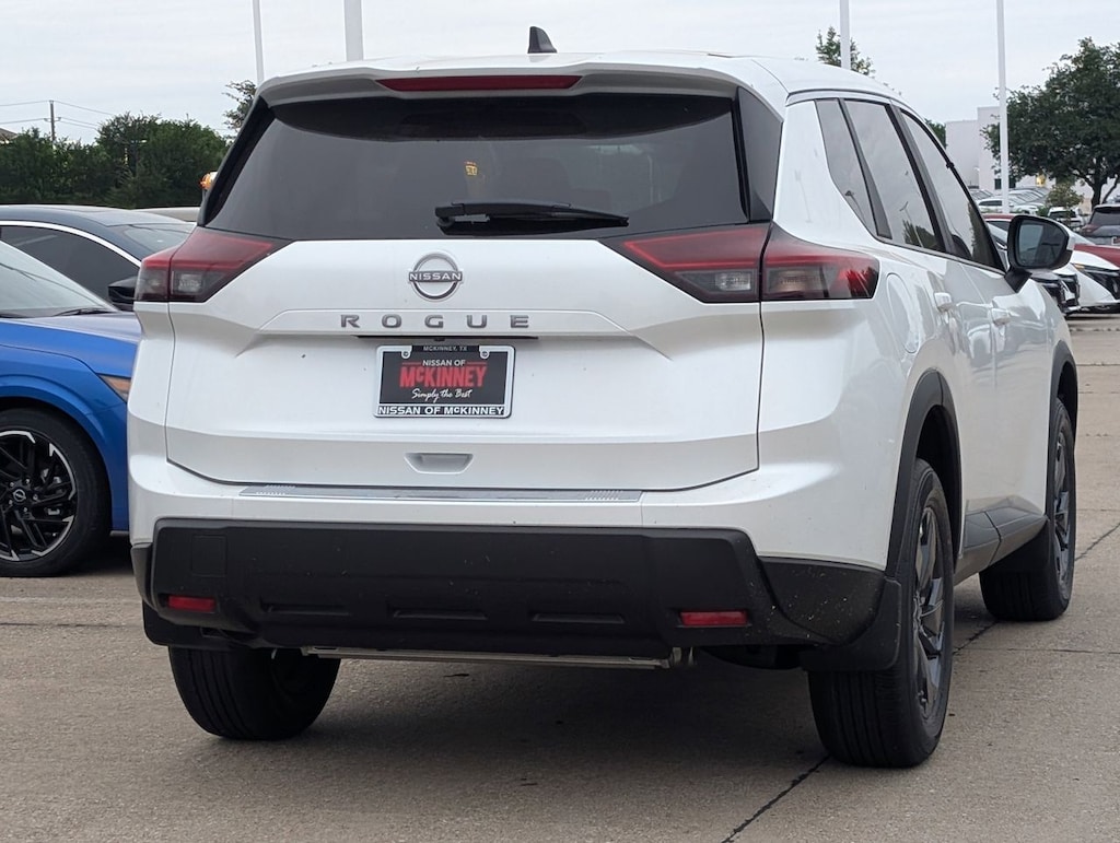 New 2026 Nissan Rogue SV SUV