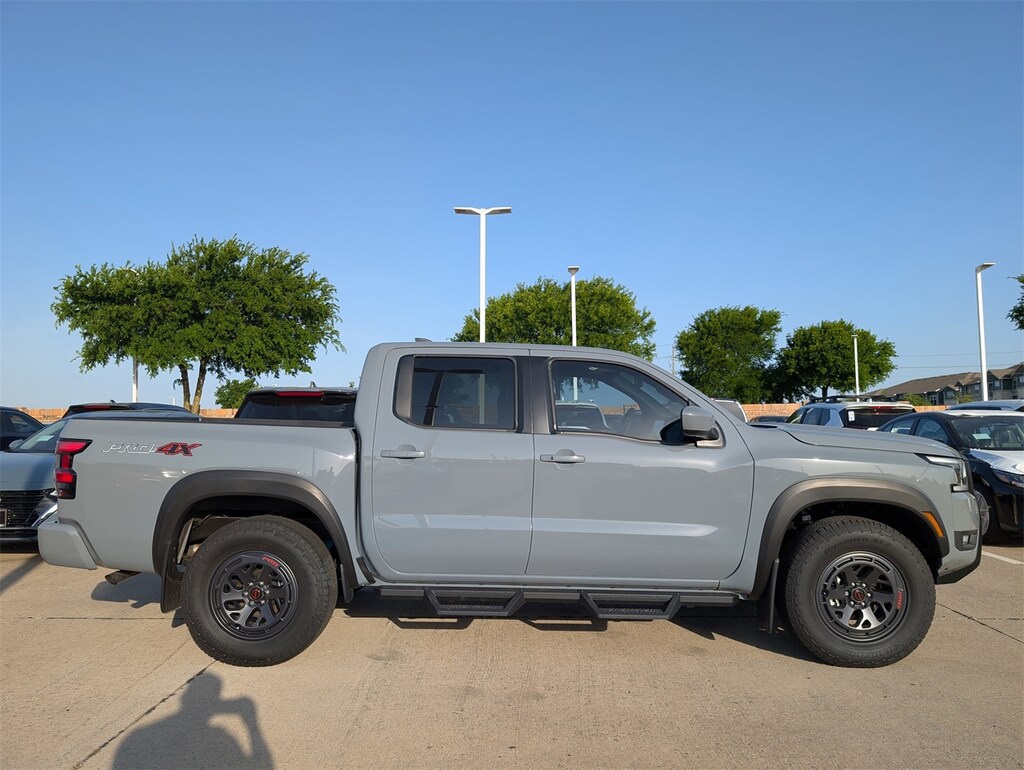 New 2025 Nissan Frontier PRO-4X Truck Crew Cab