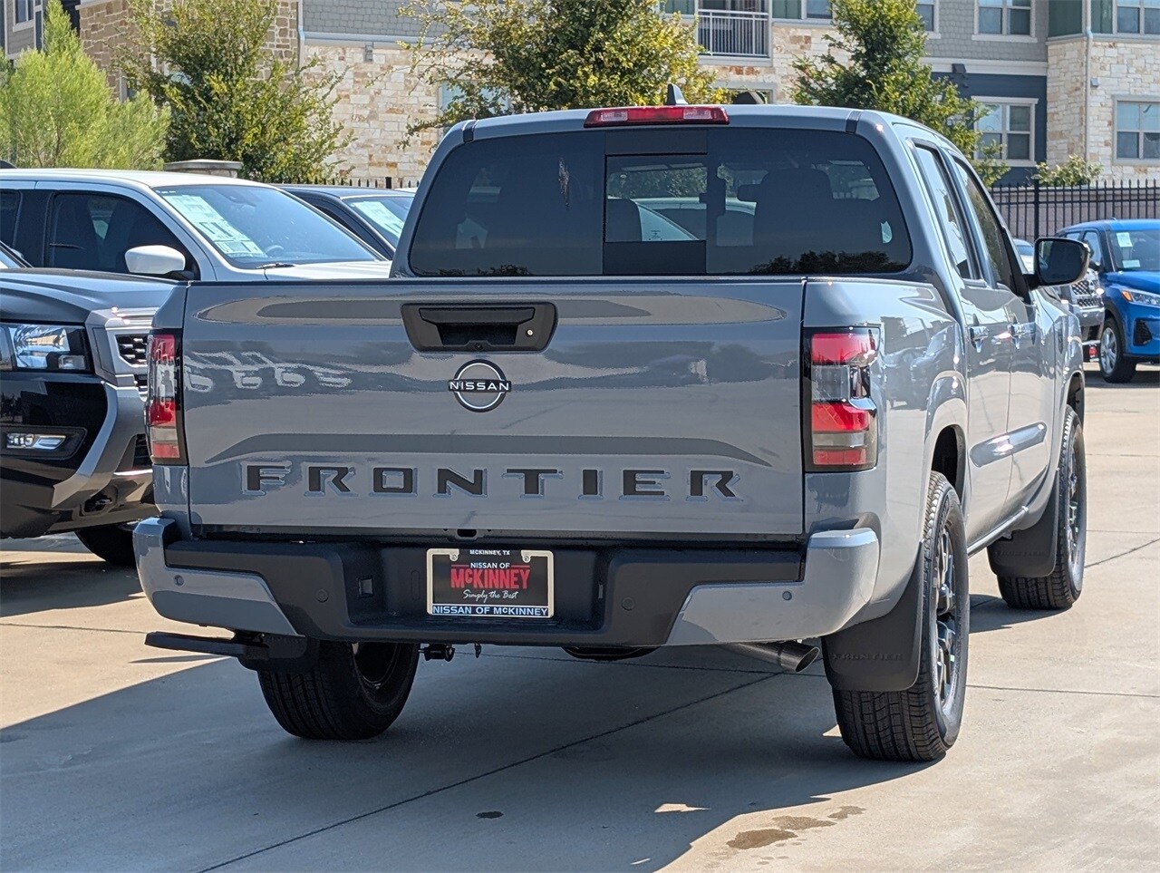 2026 Nissan Frontier photo 4
