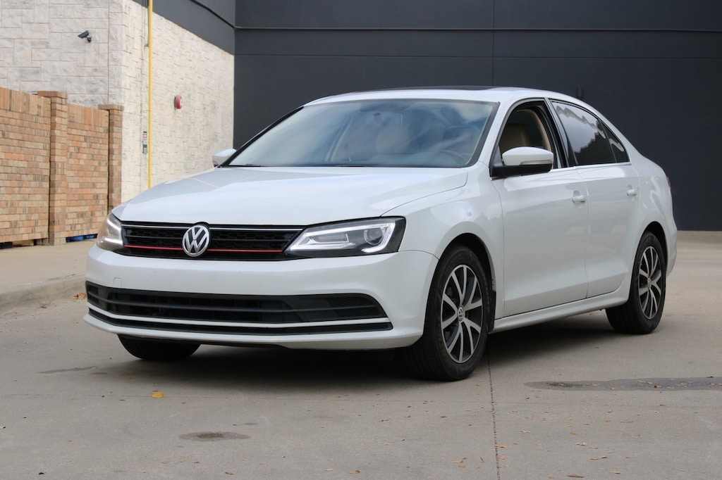 Used 2017 Volkswagen Jetta 1.4T SE Sedan