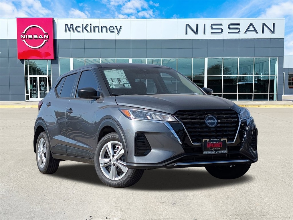 New 2025 Nissan Kicks Play S SUV