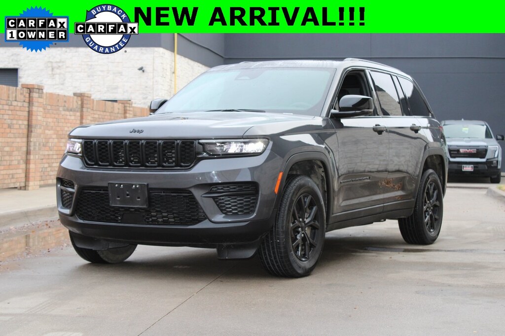 Used 2024 Jeep Grand Cherokee Altitude w/Appearancepkg SUV