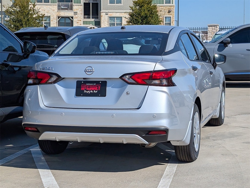 New 2025 Nissan Versa 1.6 S Sedan