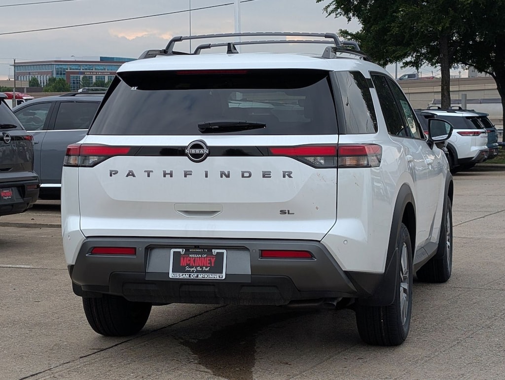 New 2026 Nissan Pathfinder SL SUV