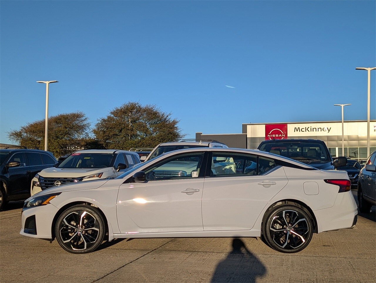 2025 Nissan Altima 2.5 SR photo 3