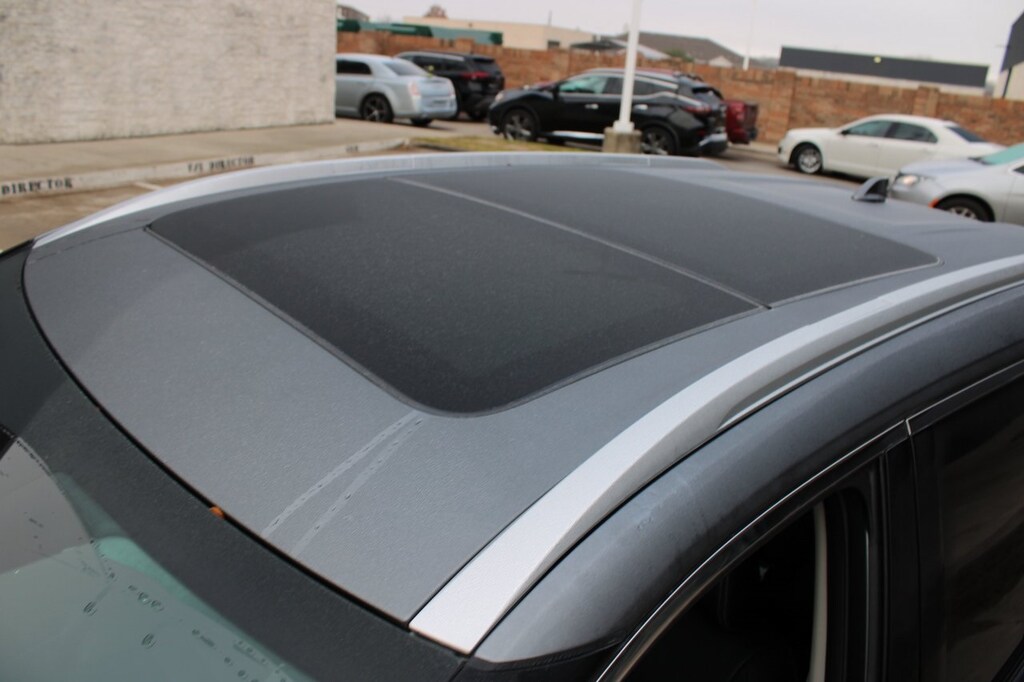 Used 2024 Nissan Rogue SL w/Premiumpkg SUV