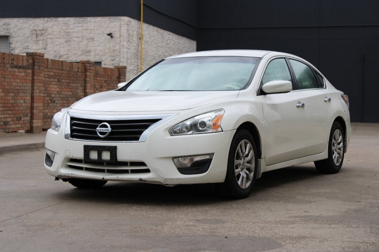 Used 2015 Nissan Altima S with VIN 1N4AL3AP9FC296769 for sale in Mckinney, TX