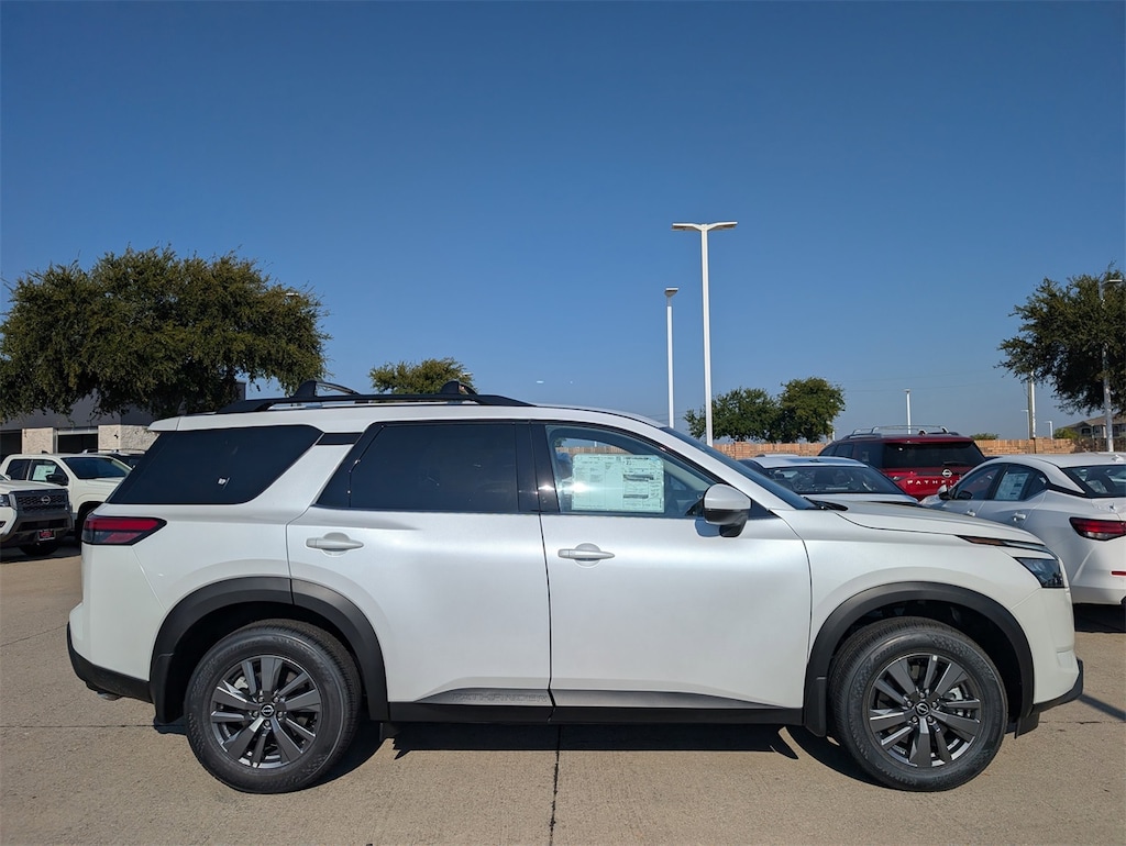 New 2025 Nissan Pathfinder SV SUV