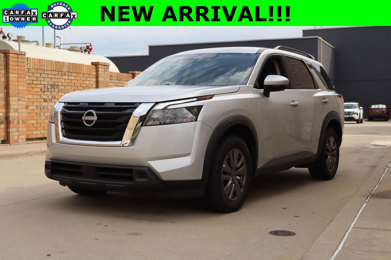 2025 Nissan Pathfinder SV 2WD's photo