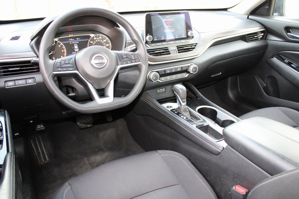Used 2023 Nissan Altima 2.5 SV Sedan