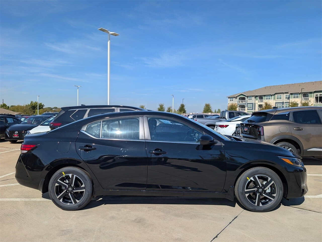 2025 Nissan Sentra SV photo 3
