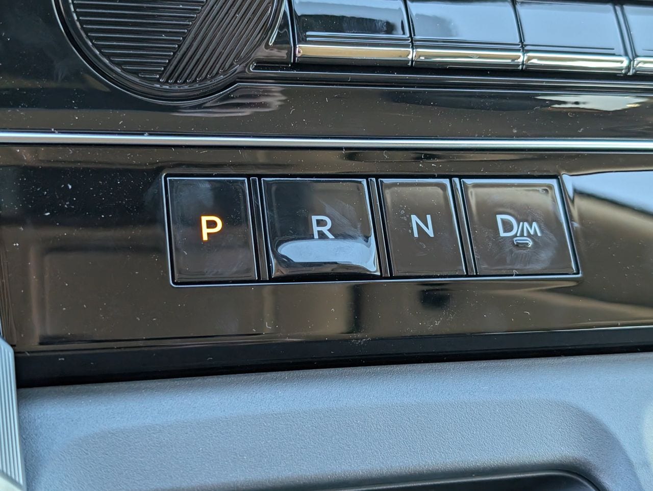 2026 Nissan Armada SV - Photo 17