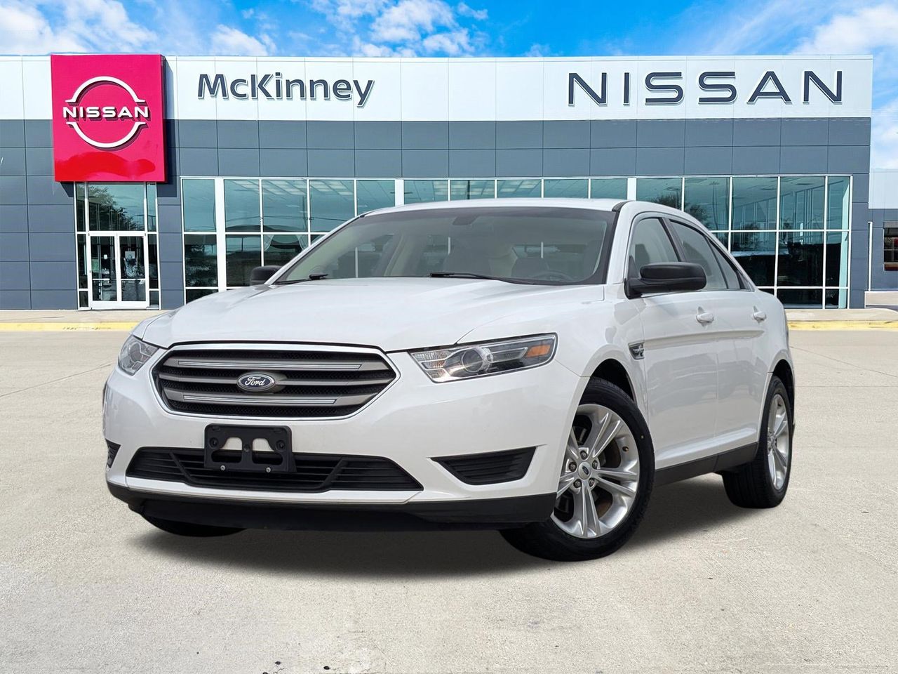 2018 Ford Taurus SE FWD's photo
