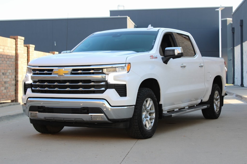 Used 2023 Chevrolet Silverado 1500 LTZ w/Convp2/Z71 Truck Crew Cab