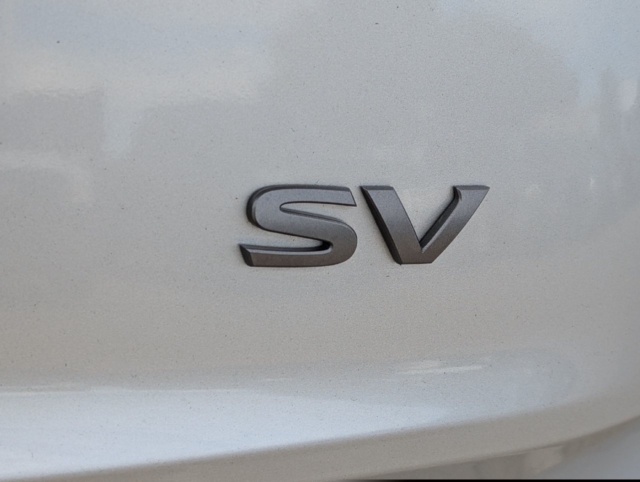 2024 Nissan Rogue SV thumbnail 8