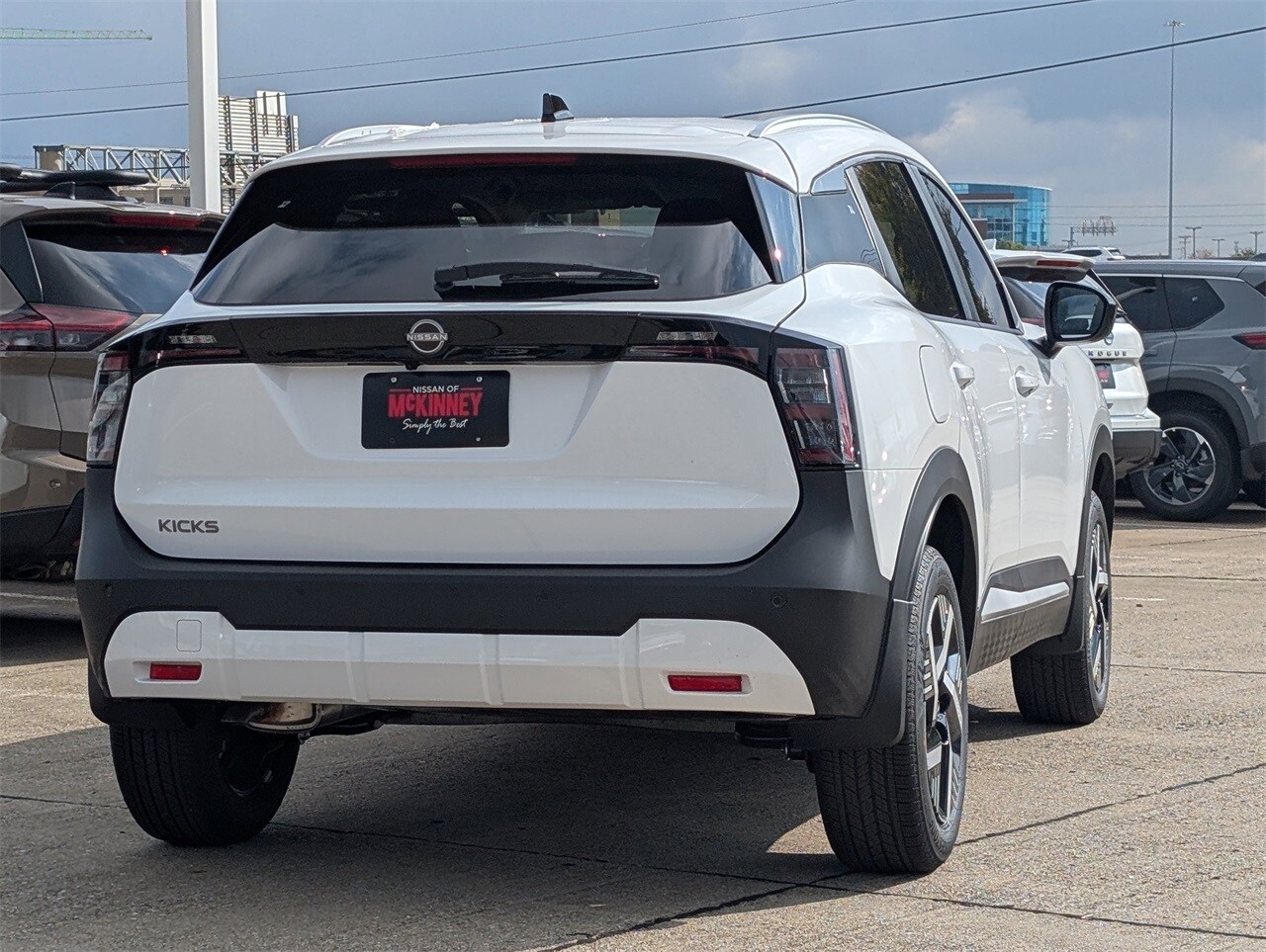 2026 Nissan Kicks SV photo 3