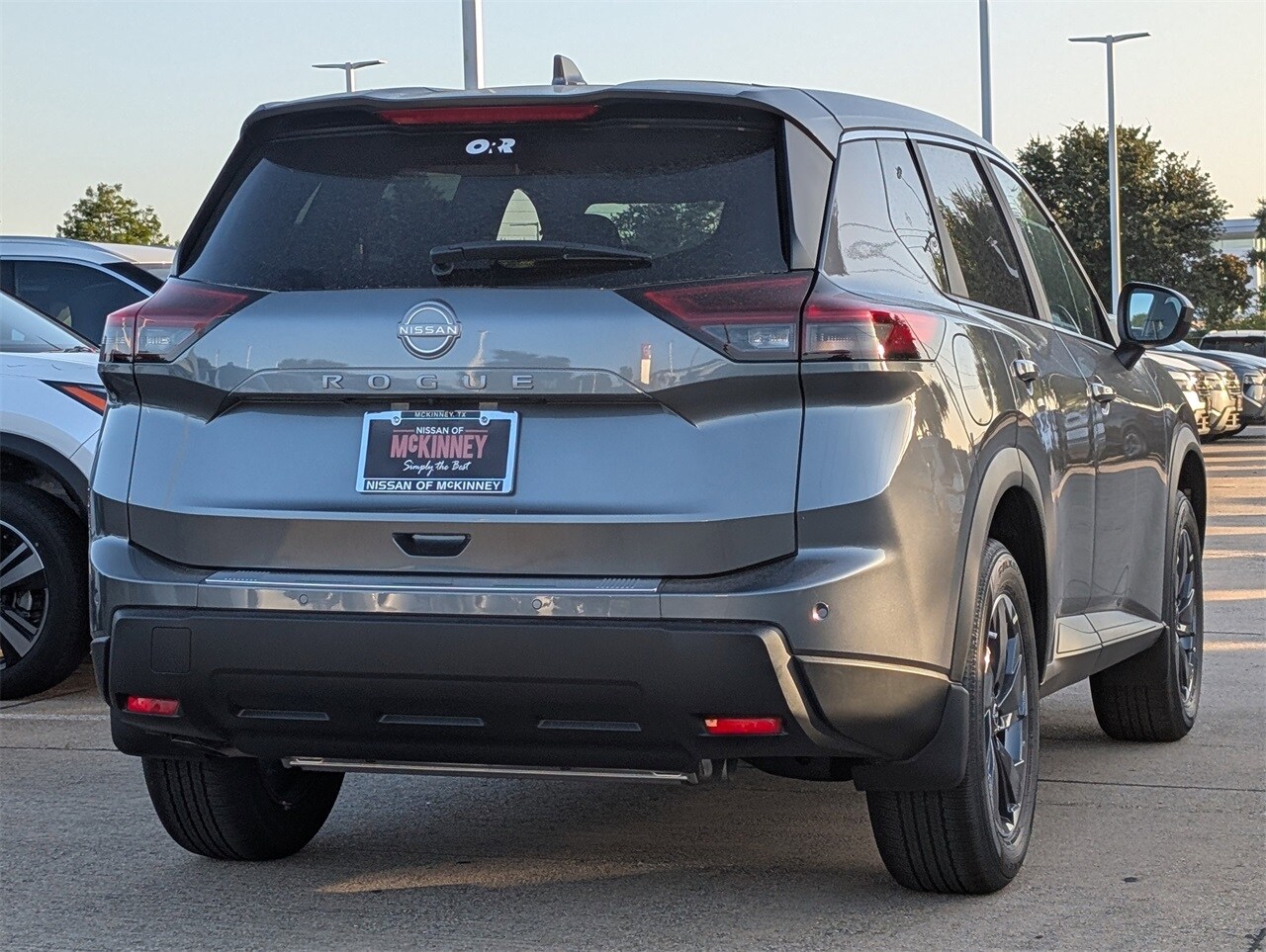 2026 Nissan Rogue SV photo 3