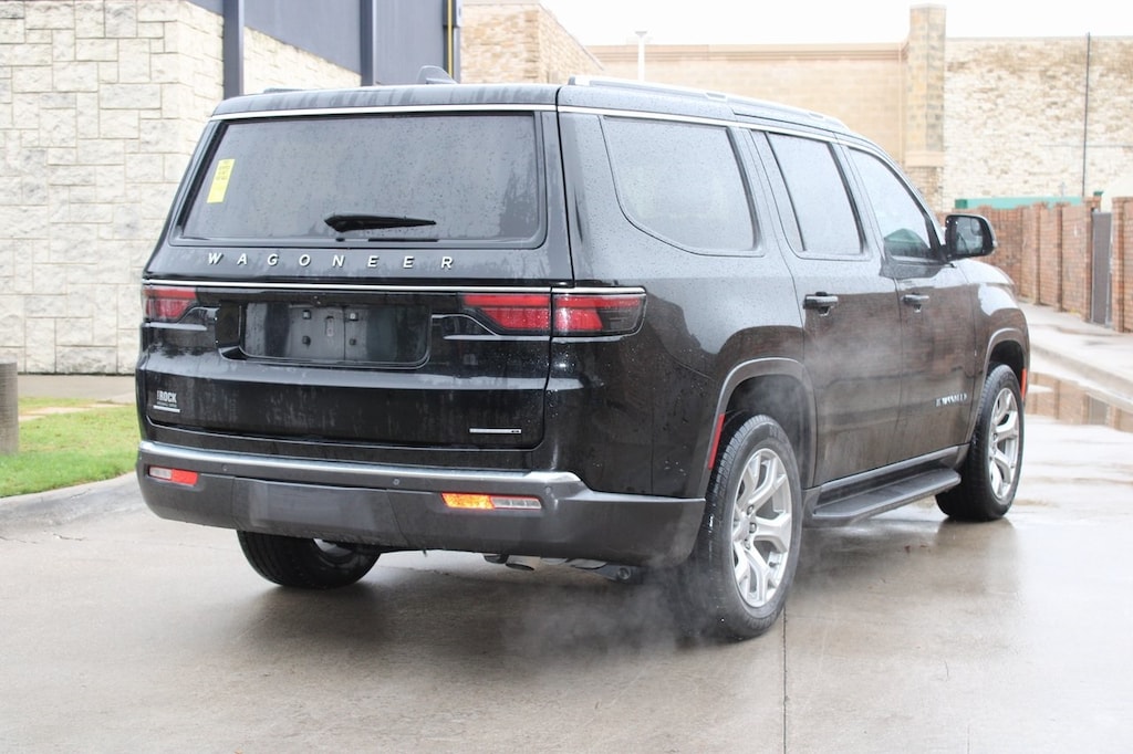 Used 2022 Jeep Wagoneer Series II w/Nav SUV