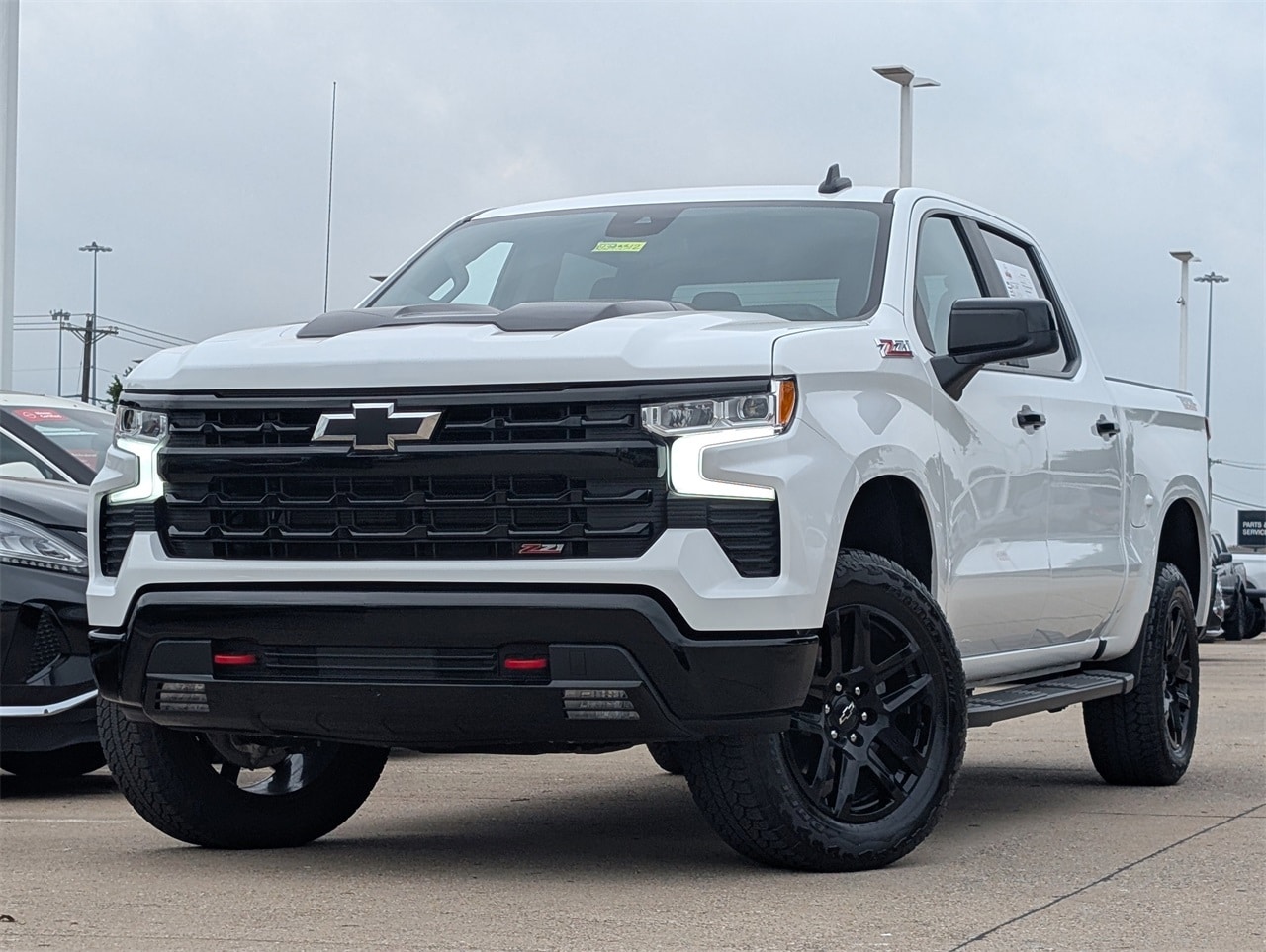 Used 2024 Chevrolet Silverado 1500 LT Trail Boss with VIN 3GCUDFED5RG293312 for sale in Mckinney, TX