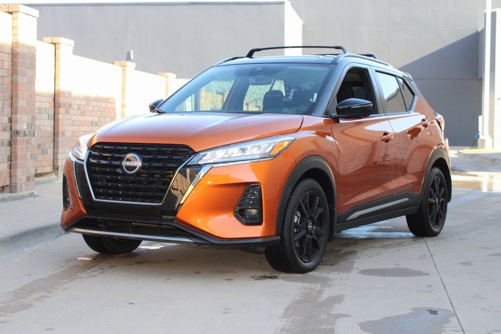 Used 2024 Nissan Kicks SR SUV
