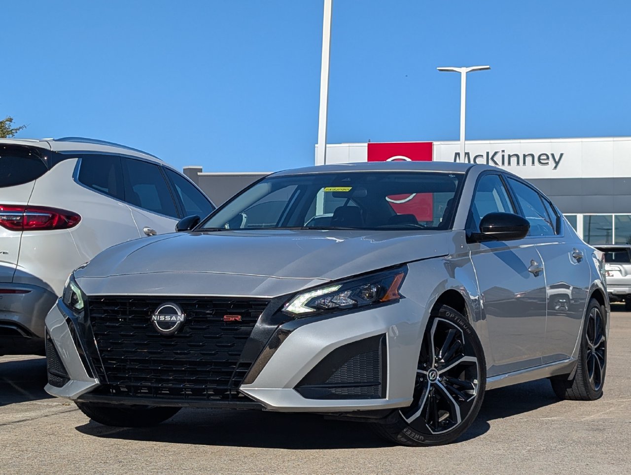  2025 Nissan Altima 2.5 SR FWD   