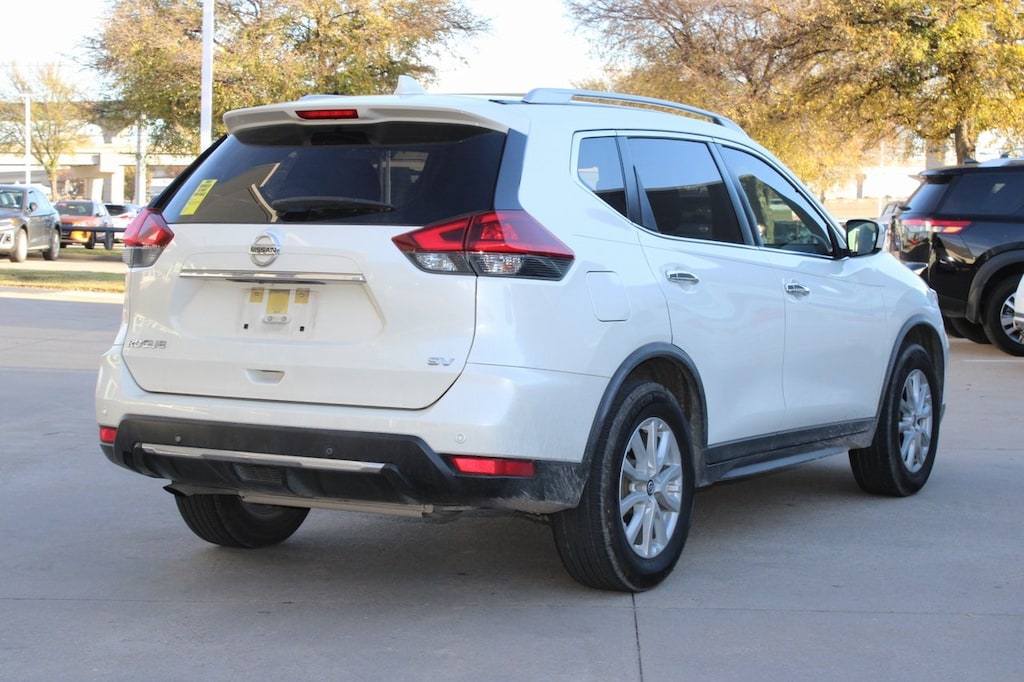 Used 2020 Nissan Rogue SV SUV