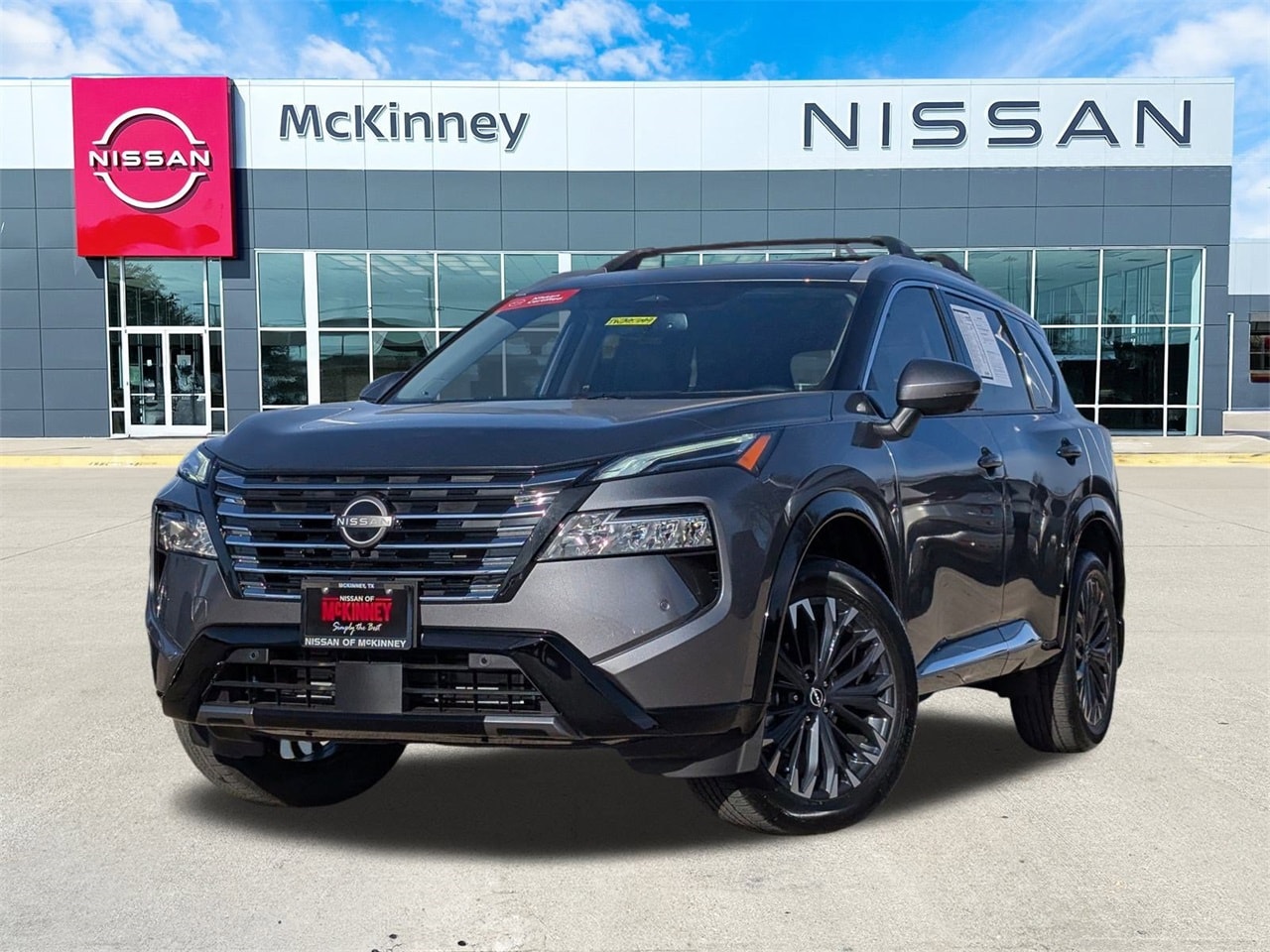 2026 Nissan Rogue Platinum's photo