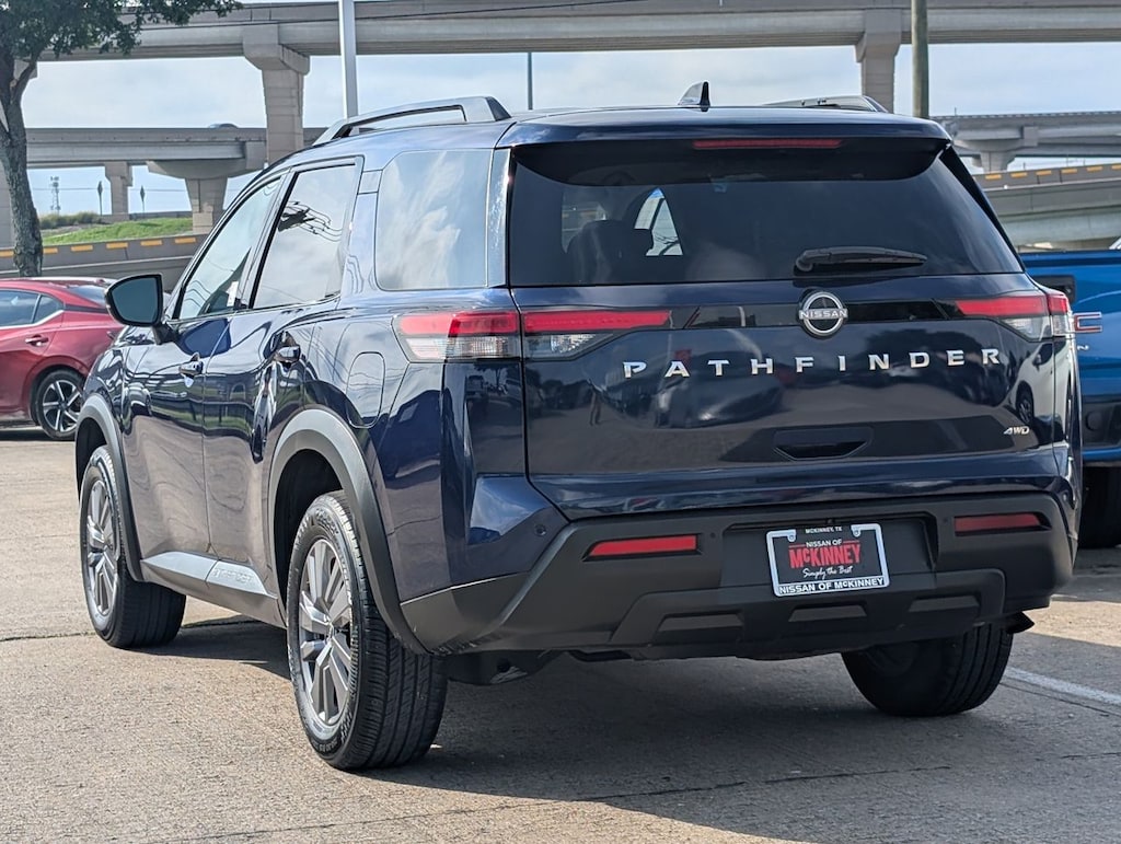 Used 2025 Nissan Pathfinder SV SUV