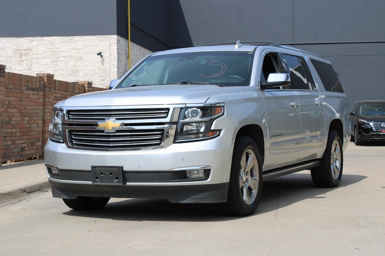 Used 2020 Chevrolet Suburban Premier with VIN 1GNSKJKCXLR165903 for sale in Mckinney, TX