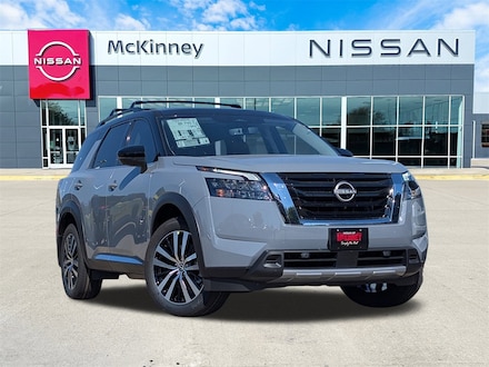 2025 Nissan Pathfinder Platinum SUV