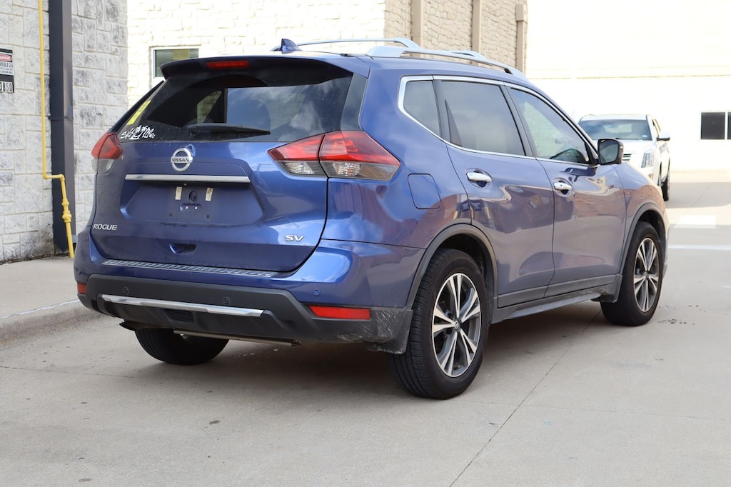 Used 2019 Nissan Rogue SV w/Premiumpkg SUV