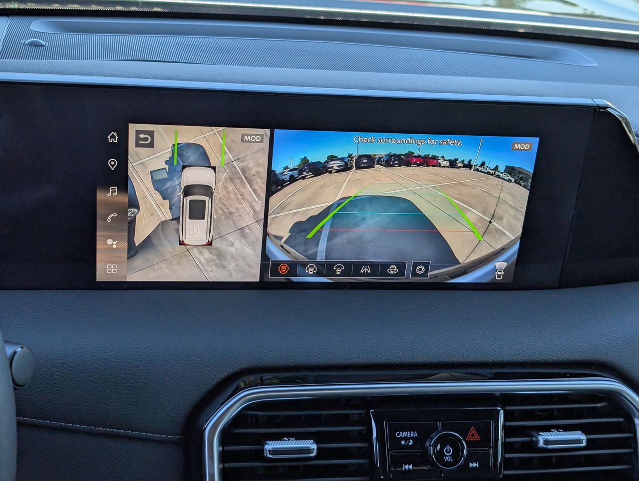 2026 Nissan Armada SL - Photo 11