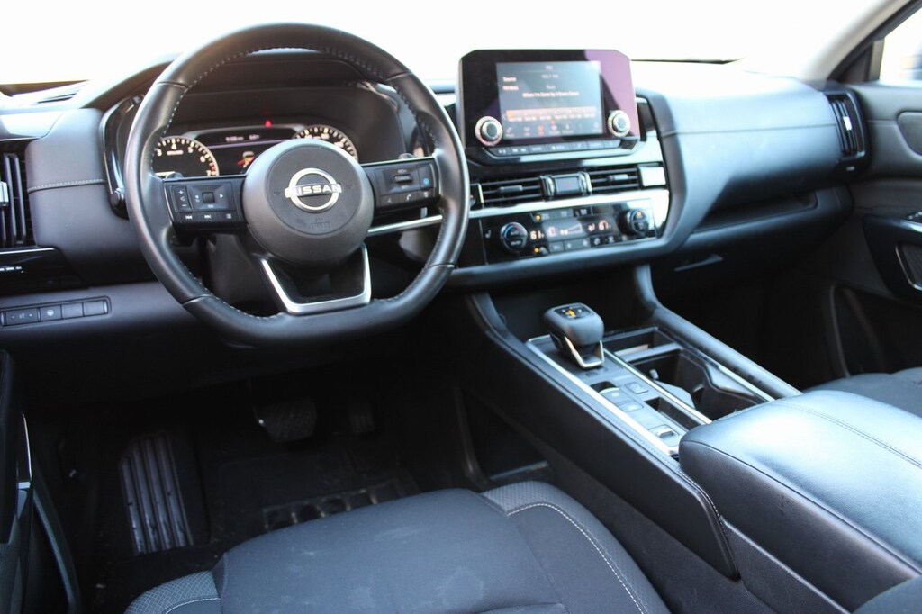 Used 2022 Nissan Pathfinder SV SUV