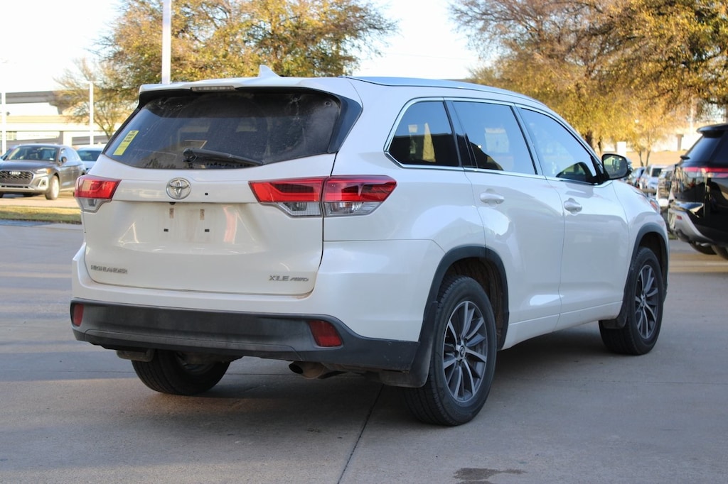 Used 2018 Toyota Highlander XLE SUV
