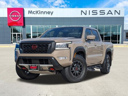 2023 Nissan Frontier PRO-4X w/Nav/Convp/Premiump/Techp Truck Crew Cab